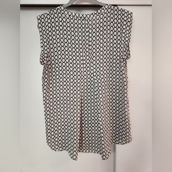 Pleione Black and White chain link blouse size Large - Picture 2 of 3